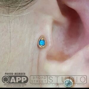 NWT LeRoi Millgrain Pear 14k rose gold white opal